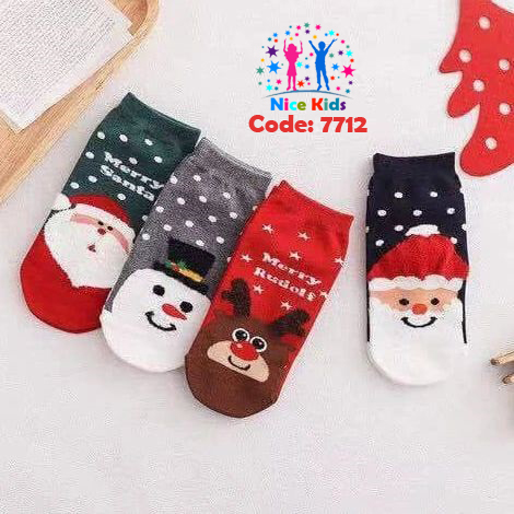 تصویر شماره 1 مربوط به جورابهای کریسمسی و یلدایی با کد 7712